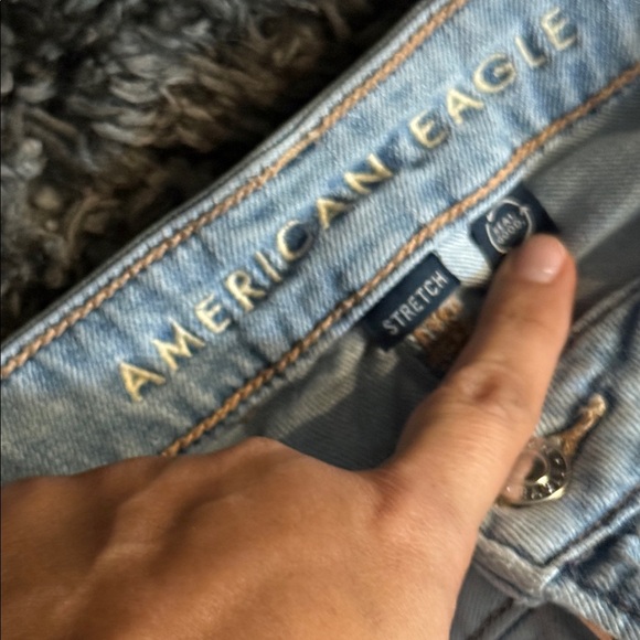 American Eagle Outfitters Light Wash Straight Leg Jeans - Picture 2 of 4